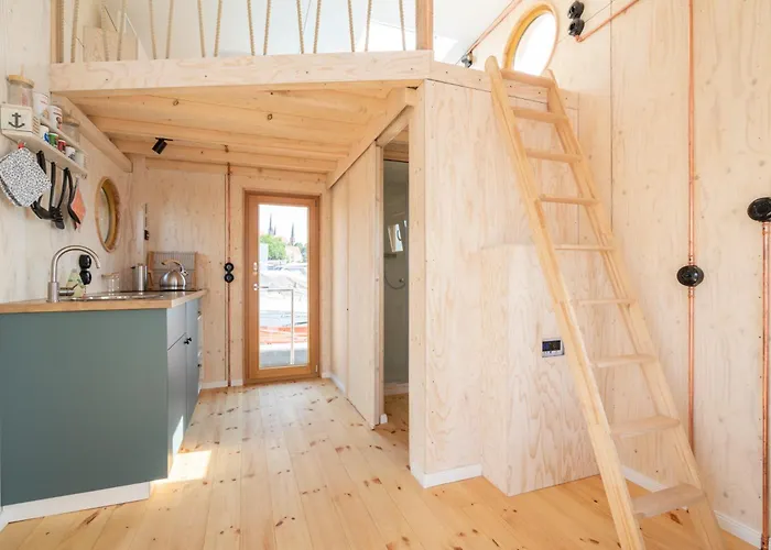 Ferienhaus Hausboot Helena